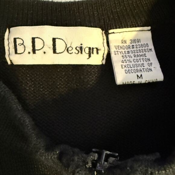 Vintage B.P. Design Christmas Sweater Beaded Applique Womens Size Medium Black - Picture 6 of 6